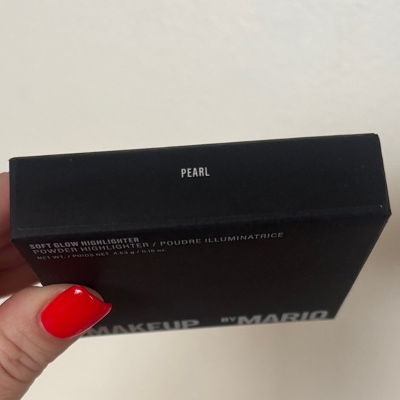 Makeup by Mario Soft Glow Highlighter - Pearl NWT - Picture 4 of 8